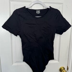 Black Short Sleeve Scoop Neck Bodysuit